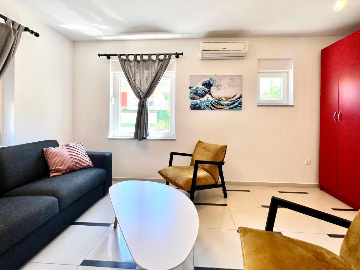B88 Apartments - Vila Palma Sveti Filip i Jakov Buitenkant foto