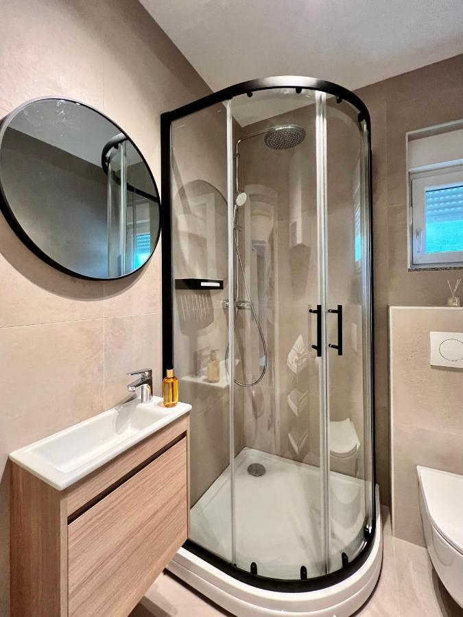 B88 Apartments - Vila Palma Sveti Filip i Jakov Buitenkant foto