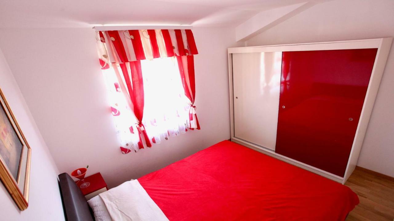 B88 Apartments - Vila Palma Sveti Filip i Jakov Buitenkant foto