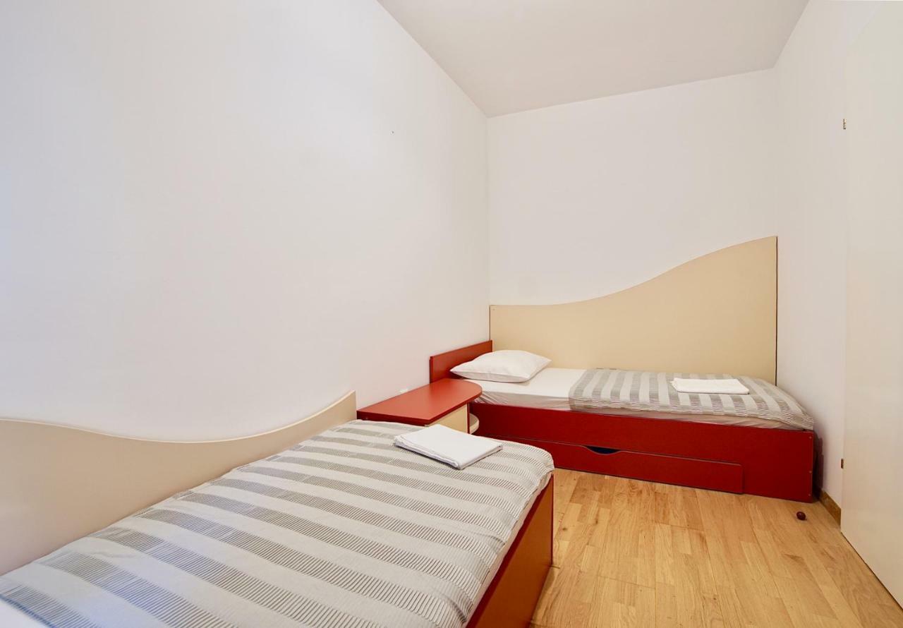 B88 Apartments - Vila Palma Sveti Filip i Jakov Buitenkant foto